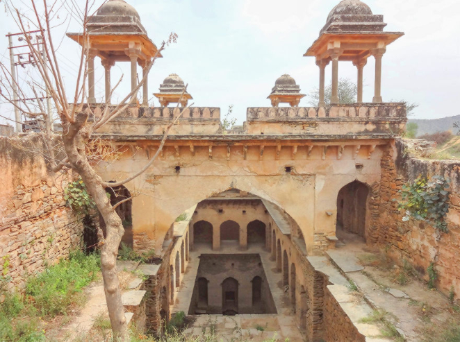 MUS 050116-Mukundpura Baoli, Narnaul-00