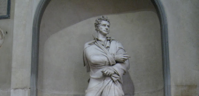 Statua Foscolo
